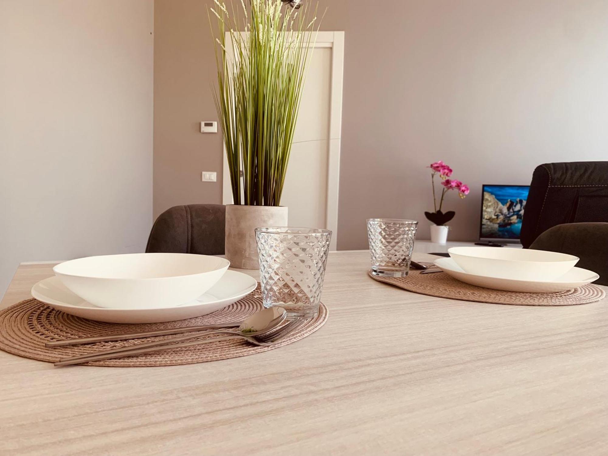 Deny & Carol'S House Apartment Somma Lombardo Ngoại thất bức ảnh