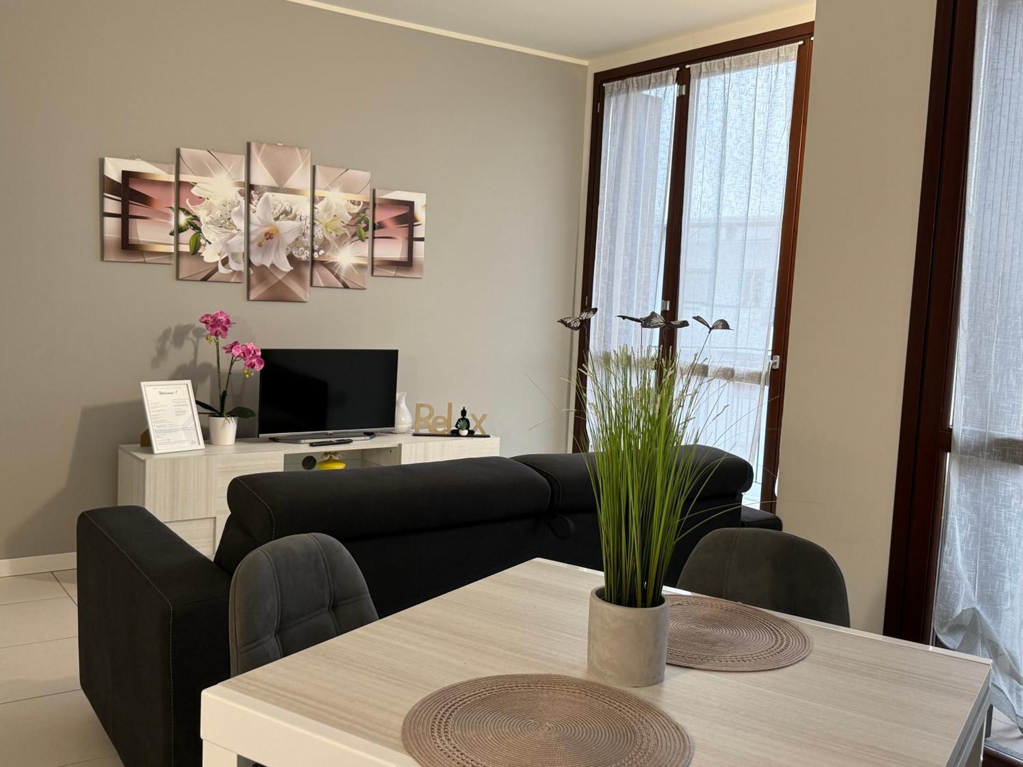 Deny & Carol'S House Apartment Somma Lombardo Ngoại thất bức ảnh